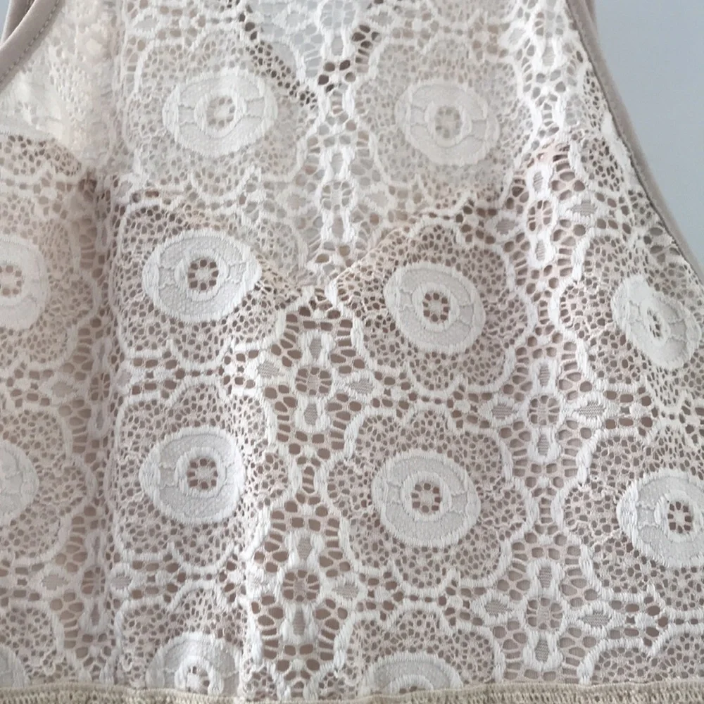 Lace floral dress size medium - Picture 6 of 10